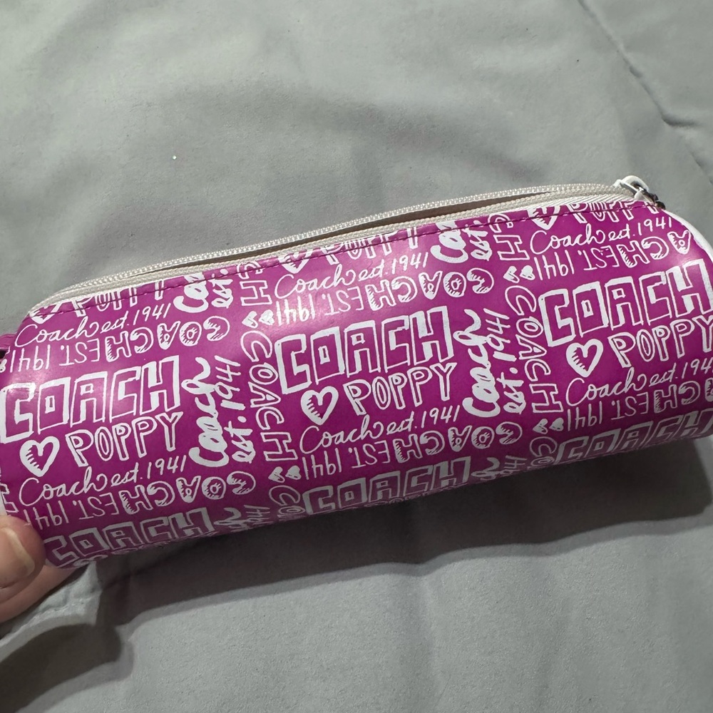 Coach Poppy Pink Cosmetic Pouch - Rare 🩷